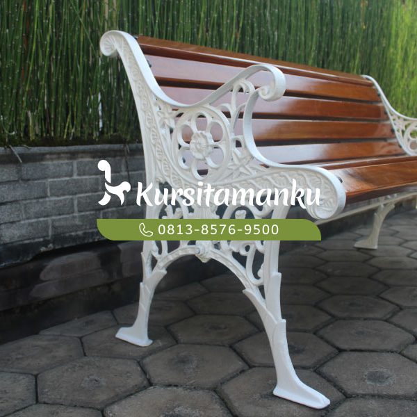 Group-15 kursi tamanku