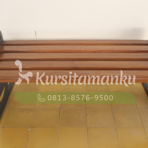 Made with LogoLicious Add Your Logo App