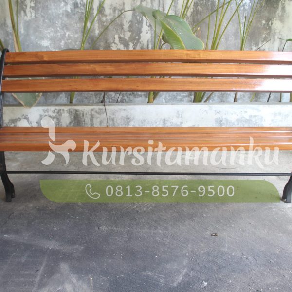 Made with LogoLicious Add Your Logo App