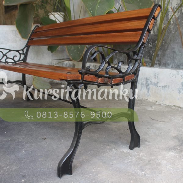 Made with LogoLicious Add Your Logo App