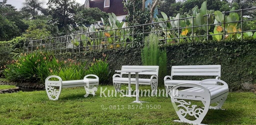 Made with LogoLicious Add Your Logo App