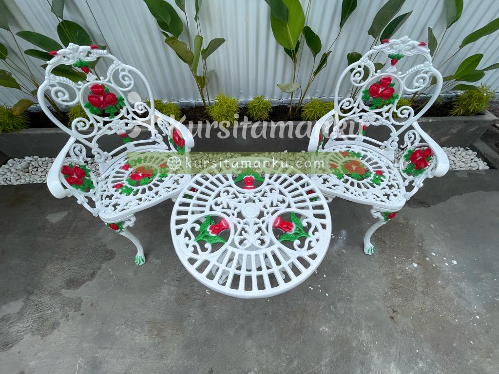 Kursi Antik Untuk Rumah Jadul