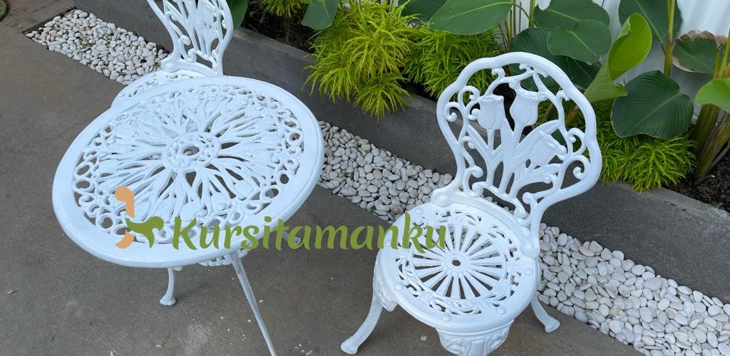 Pengertian Kursi Taman Antik dan Fungsinya