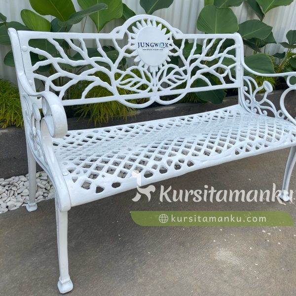 Proyek Kursi Taman Jungwook Blue Ocean Gunung Kidul Yogyakarta