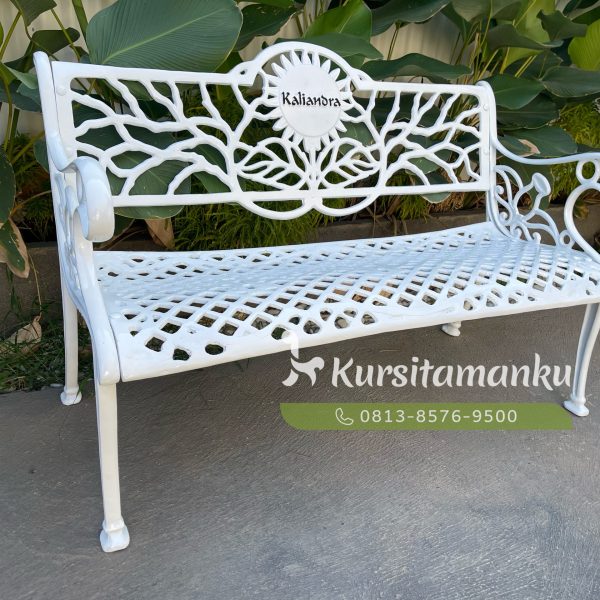 Kursi Taman Besi RM. Kaliandra Purwokerto Kursi Taman Besi