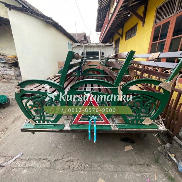 kursi taman besi metro park hotel semarang kursi taman besi