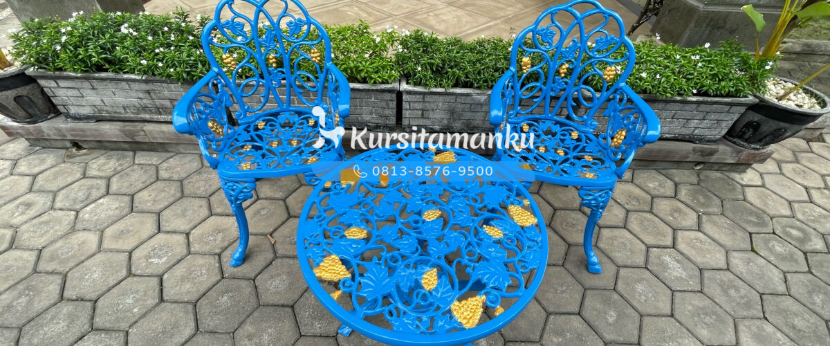 Kursi Taman Antik Untuk Teras Rumah